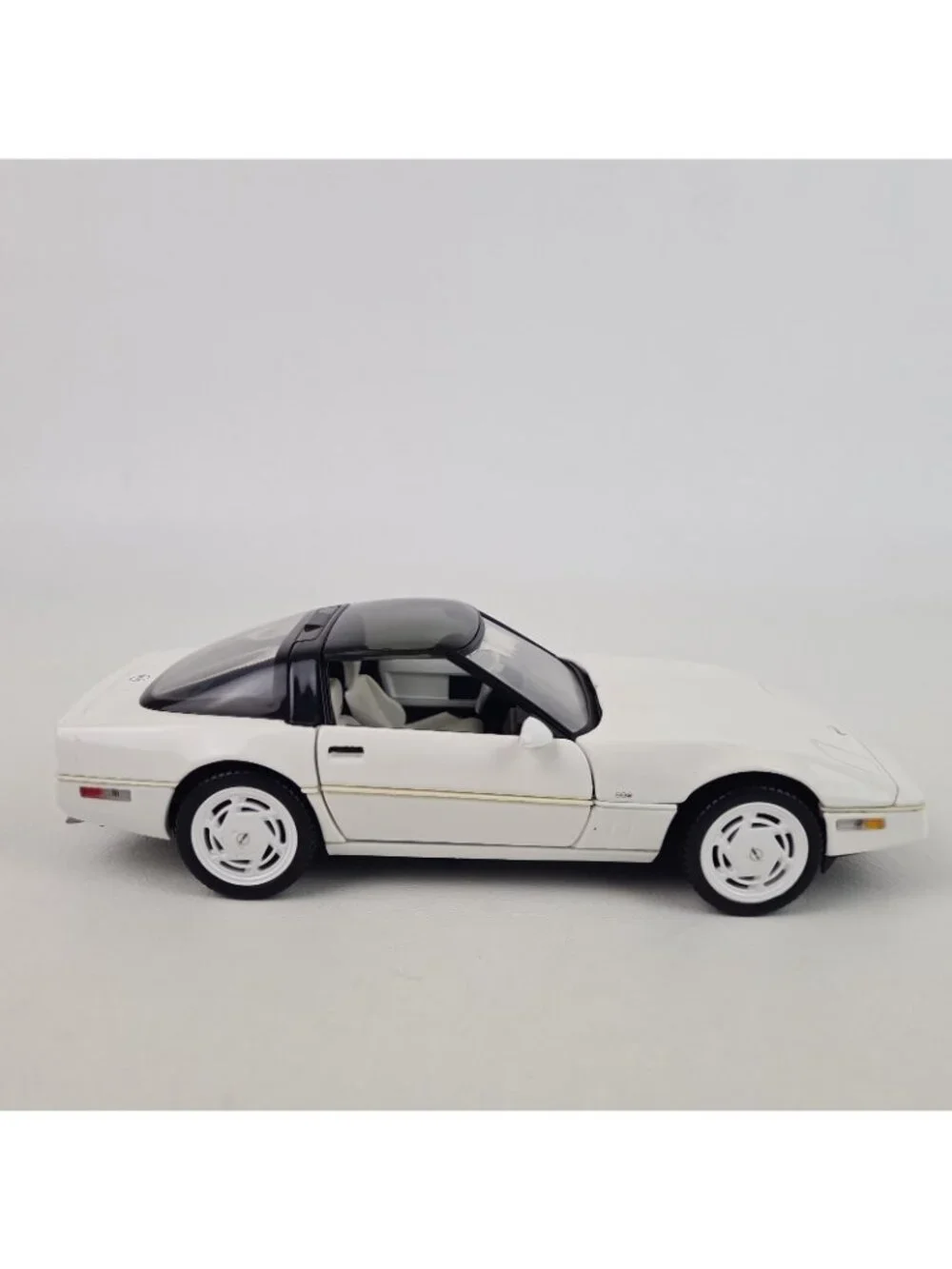 Franklin Mint Precision Models 1988 Chevrolet Corvette 1:24 Die Cast B11TY53